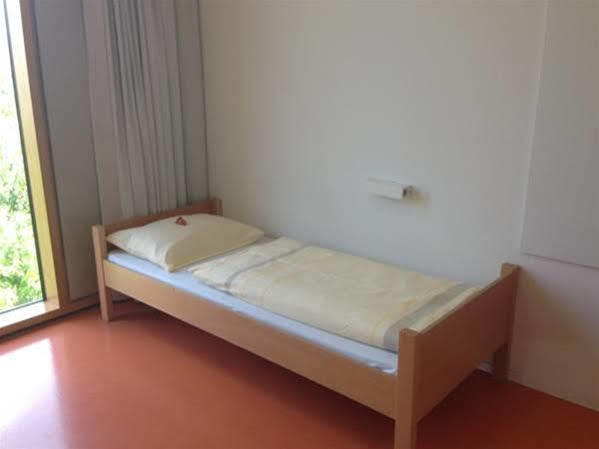 Jugendherberge Stuttgart Neckarpark Εξωτερικό φωτογραφία